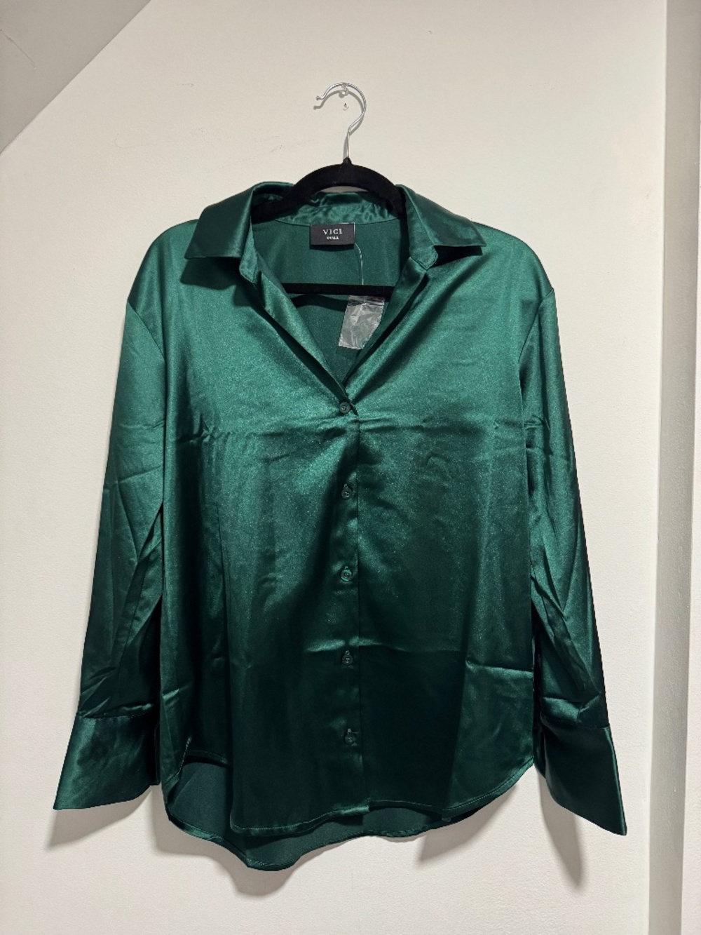 VICI Emerald Green Satin Button Down Blouse Small